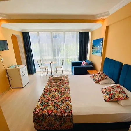 Maya Ve Cafe Aparthotel *